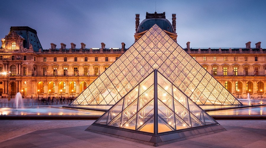 Φοβερά πράγματα στη Γαλλία: Κλείνει το μουσείο του Λούβρου για να μην κάνουν “ντου” οι διαδηλωτές