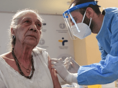 Η αλήθεια νίκησε τον φόβο – «Όχι στο εμβόλιο» από εκατοντάδες ηλικιωμένους που ανήκουν στις ευπαθείς ομάδες – «Δεν είναι ασφαλή και δεν κινδυνεύουμε από τον Covid»