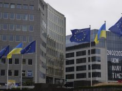 Ζελένσκι στο Βερολίνο για ειρηνευτικές συνομιλίες – Ευρωπαϊκές ανησυχίες για «Δούρειο Ίππο» υπέρ της Ρωσίας στο σχέδιο των ΗΠΑ