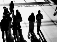 Το ασφαλιστικό έγκλημα του Μητσοτάκη: 8 στους 10 επαγγελματίες στον «Καιάδα» των 600 ευρώ