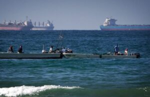 Στενά Ορμούζ: Υπό κατάληψη δύο πλοία – Το ένα είναι το ελληνόκτητο «Epaminondas»
