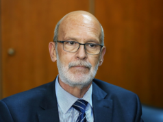 Κωνσταντίνος Τζαβέλλας: Έβαλε στο αρχείο την υπόθεση των υποκλοπών αφού έκρινε ότι δεν συντρέχουν λόγοι να ερευνήσει τον εαυτό του που έβαζε υπογραφές για τις παρακολουθήσεις πολιτικών προσώπων