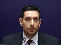 «Πόσα άρπαξες και από που» – Αγανάκτηση χιλιάδων Ελλήνων με τον Κυρανάκη που απαιτεί να μετατρέψουν το αυτοκίνητο τους σε ασθενοφόρο του ΕΚΑΒ απειλώντας τους με νέα πρόστιμα
