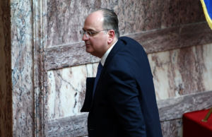 Μακάριος Λαζαρίδης: Ζητάει συγγνώμη για τη γενική συμπεριφορά του και προτίθεται να επιστρέψει με τόκο όσα πήρε και δεν τα δικαιούται – Παραμύθι για παιδάκια νηπιαγωγείου
