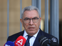 Έκρηξη από γκαζάκια στην πολυκατοικία που στεγάζεται το γραφείο του Καπερνάρου στην Κυψέλη