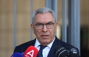 Έκρηξη από γκαζάκια στην πολυκατοικία που στεγάζεται το γραφείο του Καπερνάρου στην Κυψέλη