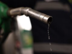 Στο «κόκκινο» τα καύσιμα: Προ των πυλών νέα άνοδος – Πάνω από 2,10 η αμόλυβδη