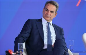 Δεν πρόκειται να αλλάξει τίποτα – Ο Μητσοτάκης τα βλέπει όλα ιδανικά στην Ελλάδα στην κυριακάτικη ανασκόπηση – Η ακρίβεια θα συνεχιστεί, τα καρτέλ θα συνεχίσουν να ληστεύουν τους Έλληνες