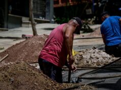 ΠΟΣΕΣ «ΠΡΩΤΙΕΣ» ΑΚΟΜΑ; Η ΕΛΛΑΔΑ ΤΟΥ ΜΗΤΣΟΤΑΚΗ ΣΤΙΣ ΤΕΛΕΥΤΑΙΕΣ ΘΕΣΕΙΣ ΤΗΣ ΕΕ ΚΑΙ ΣΤΟ ΚΟΣΤΟΣ ΕΡΓΑΣΙΑΣ – ΜΙΣΘΟΙ ΒΑΛΚΑΝΙΩΝ, ΑΚΡΙΒΕΙΑ ΕΥΡΩΠΗΣ