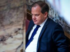 Τέμπη: Παράσταση κατηγορίας στην Ανάκριση του Κώστα Καραμανλή στον Άρειο Πάγο από οικογένειες θυμάτων