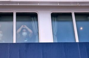 Χανταϊός: Ξεκίνησε η αποβίβαση από το κρουαζιερόπλοι – Έλληνας επιβάτης θα επαναπατριστεί στην Ολλανδία