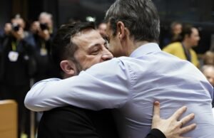 Από που τους κρατάει ο Ζελένσκι; Η κυβέρνηση Μητσοτάκη φοβάται να στείλει διάβημα στην Ουκρανία για το drone που θα τινάζε την Λευκάδα στον αέρα