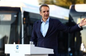 Σόου Μητσοτάκη: «Εντυπωσιακή πρόοδος στις συγκοινωνίες», την ώρα που η γραμμή 3 «κόπηκε» στη μέση