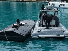 ΣΟΚ ΜΕ ΤΟ DRONE ΤΗΣ ΛΕΥΚΑΔΑΣ: ΧΕΙΡΟΓΡΑΦΕΣ ΣΗΜΕΙΩΣΕΙΣ ΣΤΑ ΡΩΣΙΚΑ, ΔΙΠΛΟ ΔΟΡΥΦΟΡΙΚΟ ΣΥΣΤΗΜΑ ΚΑΙ ΣΤΟΧΟΣ ΝΗΟΠΟΜΠΗ ΣΤΗΝ ΑΔΡΙΑΤΙΚΗ