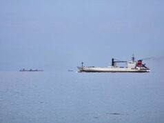 Στενά του Ορμούζ: Μόλις δύο πλοία τόλμησαν να περάσουν – «Παγωμένη» η ναυσιπλοΐα