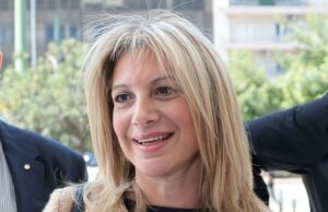 Μαρία Καρυστιανού: Καμία συνεργασία με κανένα κόμμα – Διαφάνεια παντού με τα τιμολόγια της εκδήλωσης στο Ολύμπιον να ανεβαίνουν στο site του κόμματος