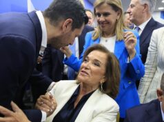 Κάποτε τον μάλωνε η Ντόρα τον Κυρανάκη, τώρα τον χαϊδεύει – Σταθερή στις απόψεις της η Νονά