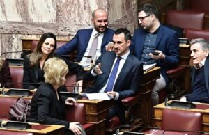 Νέα Αριστερά: Διαλύεται η ΚΟ – Αποχώρησαν 7 από τους 11 βουλευτές