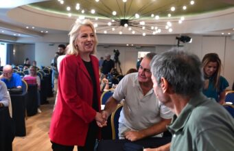 Η Ρένα Δούρου πρόεδρος του ΣΥΡΙΖΑ – «Ξεκινάμε την αναδιάταξη της ΚΟ για την αναγέννηση του ΣΥΡΙΖΑ»