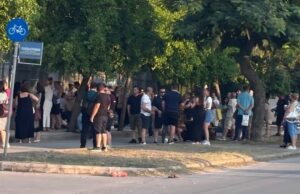 Χιλιάδες Έλληνες λένε όχι στις ψηφιακές ταυτότητες του Μητσοτάκη – Ουρές σε όλα τα αστυνομικά τμήματα της χώρας – Καμία εμπιστοσύνη στην κυβέρνηση για τα προσωπικά δεδομένα