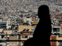 ΣΟΚ ΣΤΗΝ ΕΛΛΑΔΑ ΤΟΥ ΜΗΤΣΟΤΑΚΗ: ΠΑΙΔΙΑ ΠΟΥ ΠΕΤΥΧΑΝ ΣΤΙΣ ΠΑΝΕΛΛΗΝΙΕΣ ΜΕΝΟΥΝ ΕΚΤΟΣ ΠΑΝΕΠΙΣΤΗΜΙΟΥ