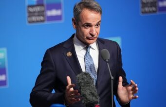 Μητσοτάκης από ΝΑΤΟ για F35 στην Τουρκία: «Αντιμετωπίζουμε διαρκή απειλή πολέμου»