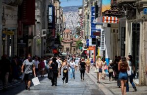 Χάος Μητσοτάκη παντού – Πάνω από 672.000 εγγεγραμμένοι άνεργοι στη χώρα