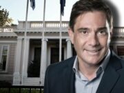 Ανοιχτό αφήνουν στο Μαξίμου το ενδεχόμενο απομάκρυνσης του Βασίλη Φεύγα