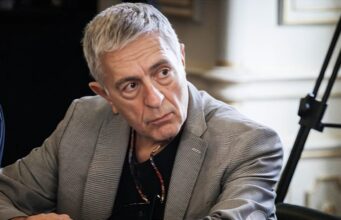 «Σφυρίζουν» αδιάφορα στο Μαξίμου για παρακολούθηση Κούλογλου – «Προσωπική του υπόθεση»