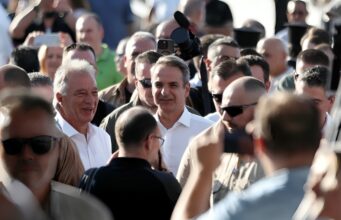 Γαλάζιες ακρίδες και στον E 65 – Τέσσερις φορές πάνω από το κανονικό στοίχισε το έργο για να ολοκληρωθεί – Ο καθένας μπορεί να φανταστεί που πήγαν αυτά τα χρήματα