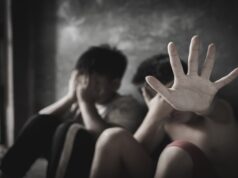 «Τα ισόβια θα είναι ισόβια» – Πράσινο φως από Γαλλία για τη τιμωρία των παιδοβιαστών
