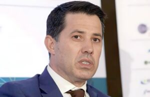 Ο ρόλος του Νίκου Μανιαδάκη στο σκάνδαλο της Novartis
