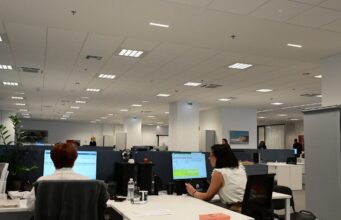 Δημόσιο – Χάθηκαν 268.000 υπάλληλοι μέσα σε μία δεκαετία