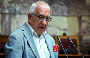 Μαξίμου για δηλώσεις Κακλαμάνη: «Οι εκλογές θα γίνουν το 2027»