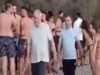 Ο Τασούλας διασκεδάζει σε beach bar της Σύρου την ώρα που η Ελλάδα γίνεται στάχτη – Το παιδί του κομματικού σωλήνα που εκβίαζε εργολάβο για να του πάρει μίζα στην Κηφισιά δεν έχει καμία αίσθηση της κατάστασης